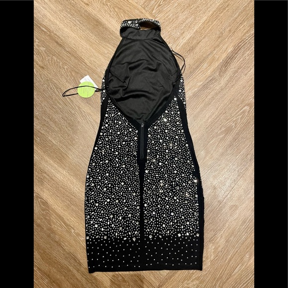 NWT Windsor Jeweled Cocktail Dress - Picture 3 of 12
